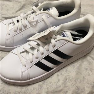 Adidas grand court